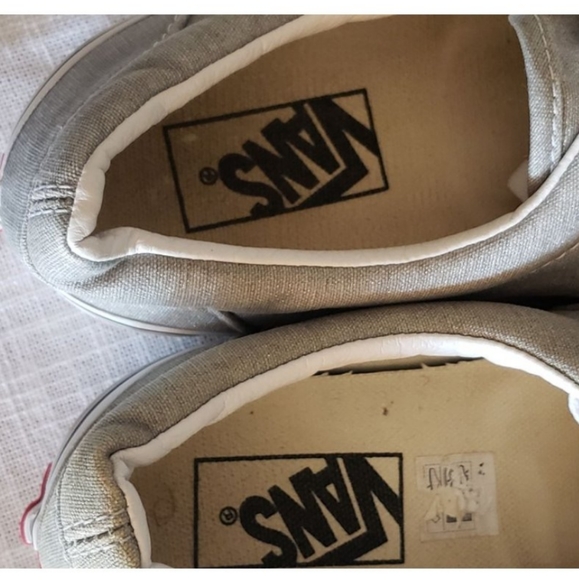 Vans off the wall silver size 8.5 US lace up - Picture 4 of 8